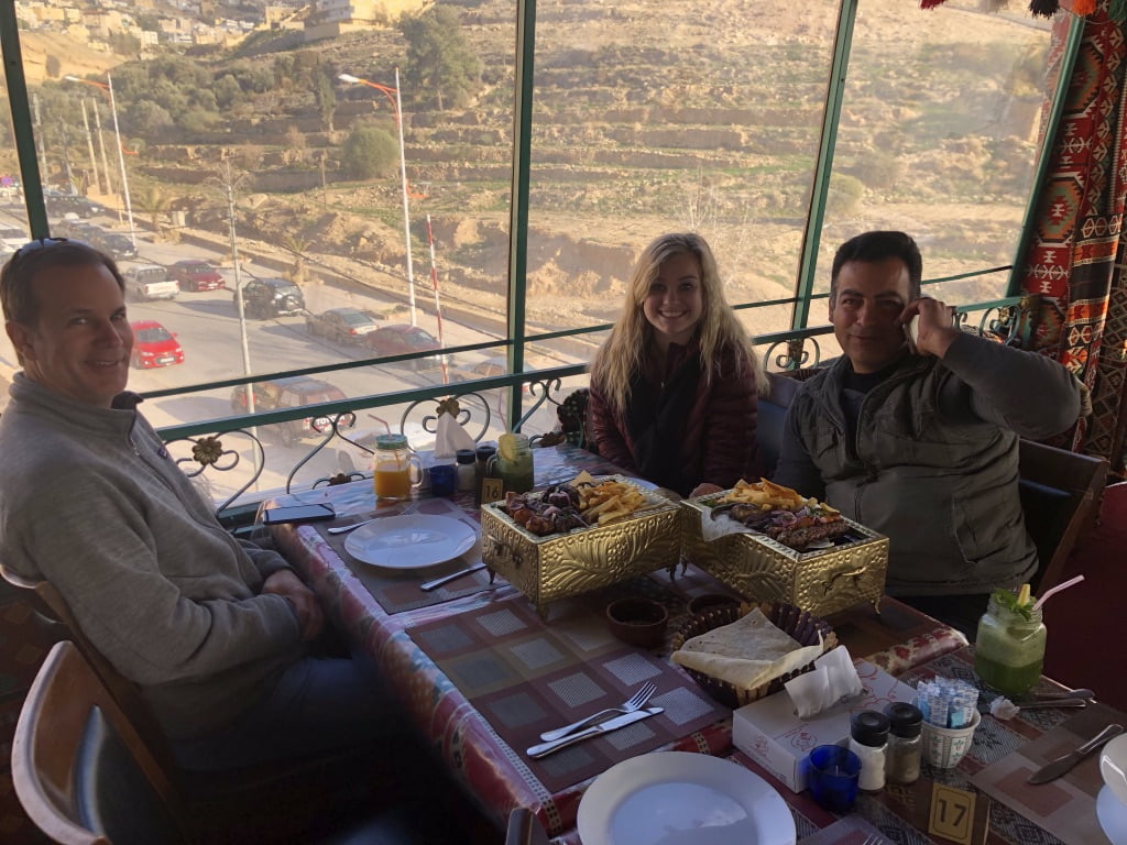 5A8188C6-2FAC-44B7-BDE1-3E049B97C12C_1_105_c